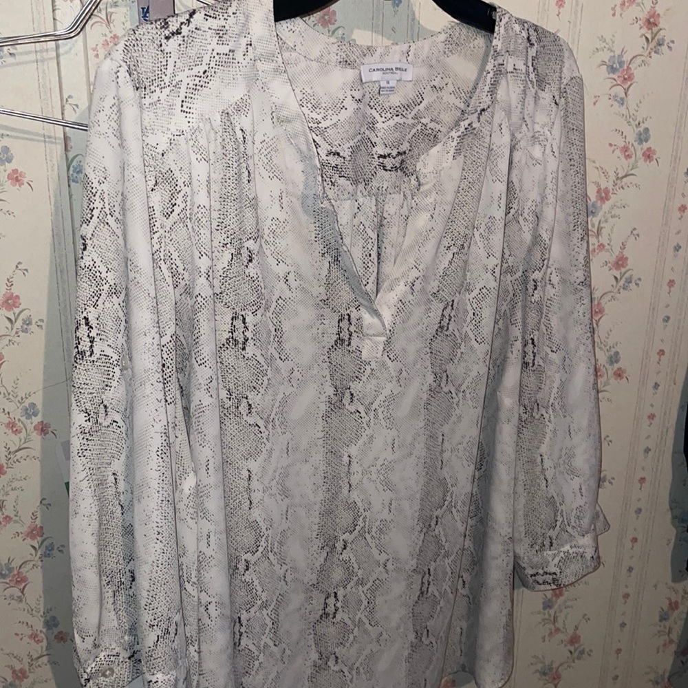 Snakeskin top!